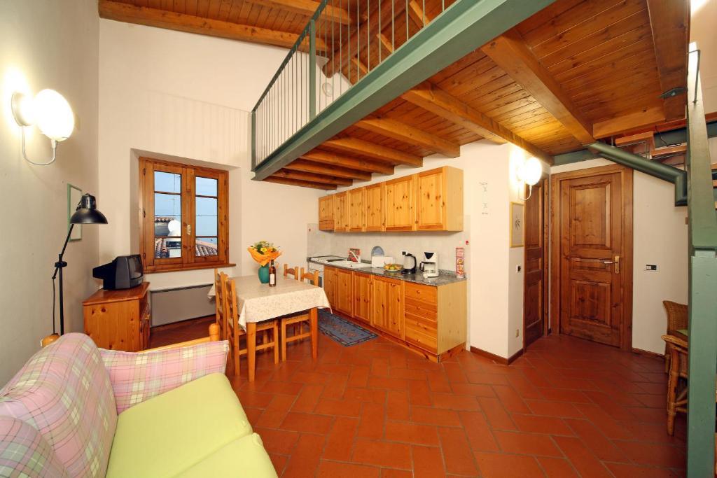 Agriturismo La Breda Hostal San Felice del Benaco Exterior foto